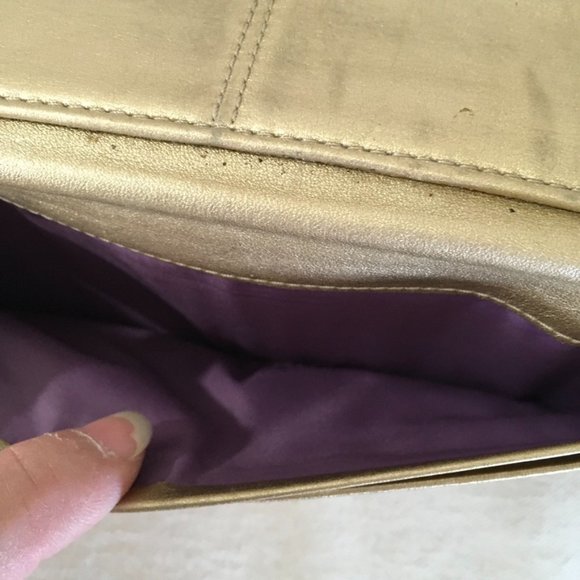 Coach Gold Wallet 7.5" x 4" - Picture 4 of 9